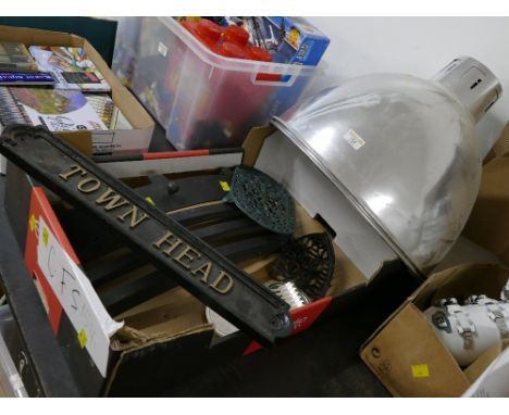 Two industrial light shades, trivets, fire grate and metal sign "Townhead"