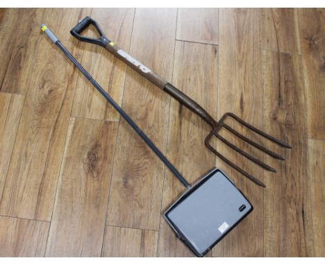 Addis carpet cleaner and garden fork 