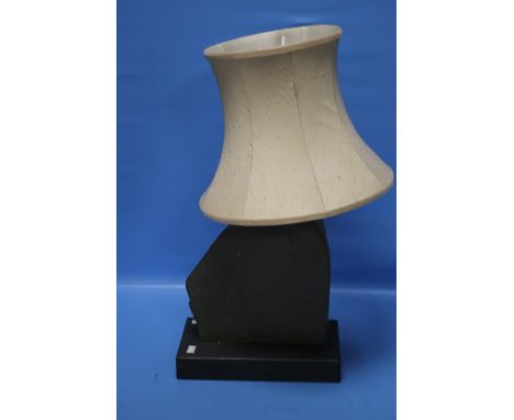 A HEAVY BASED TABLE LAMP