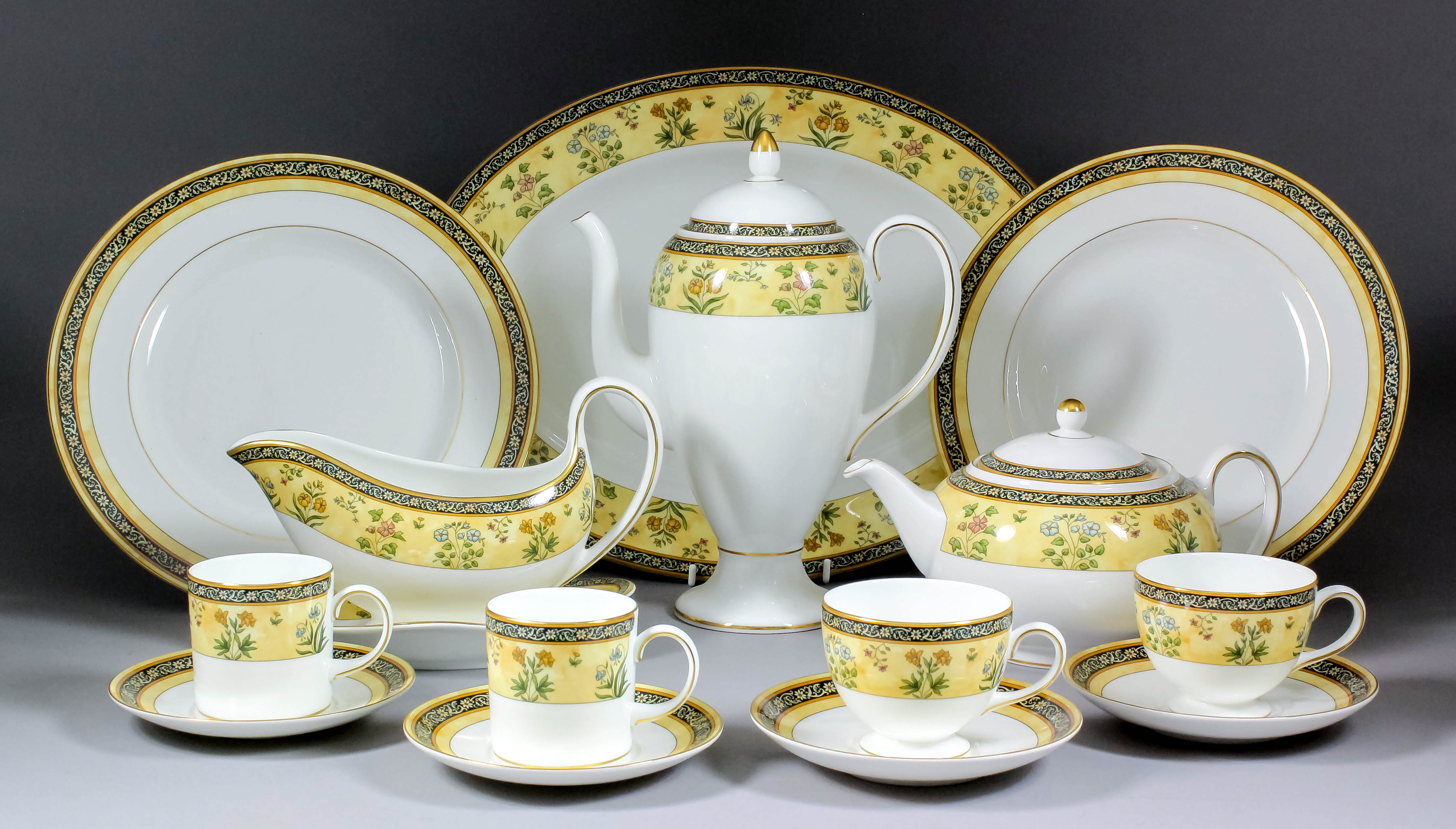 A Wedgwood bone china "India Vine" pattern dinner, tea and coffee