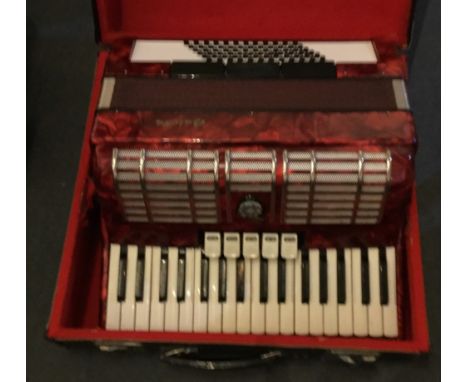 A Gallota piano accordion