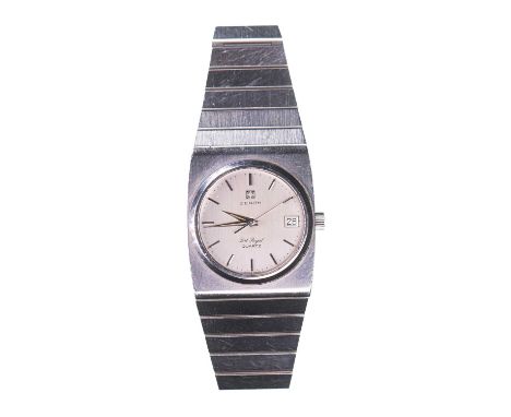 A GENTS STEEL ZENITH BRACELET WATCH circular silver dial signed Zenith Port-Royal Quartz with silver baton index and hands, d