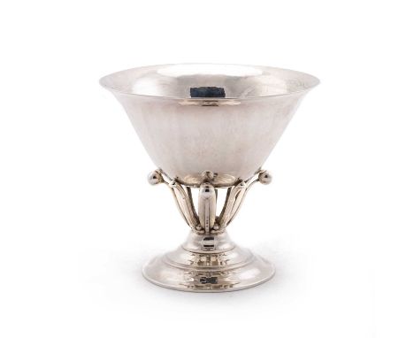 JOHAN ROHDE FOR GEORG JENSEN: A DANISH STERLING SILVER BOWL, CIRCA 1933-44 no. 17 A, the circular bowl with an everted rim, r