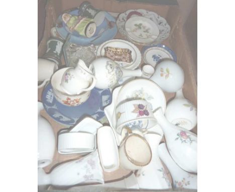 Selection of decorative china inc Royal Worcester, Wedgwood, Royal Doulton, Royal Crown Derby etc
