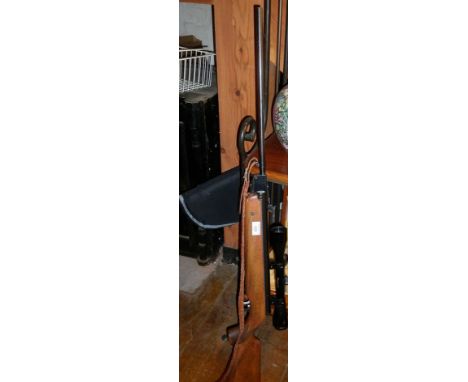 Weihrauch HW80 5.5 calibre air rifle and case (cannot be posted)