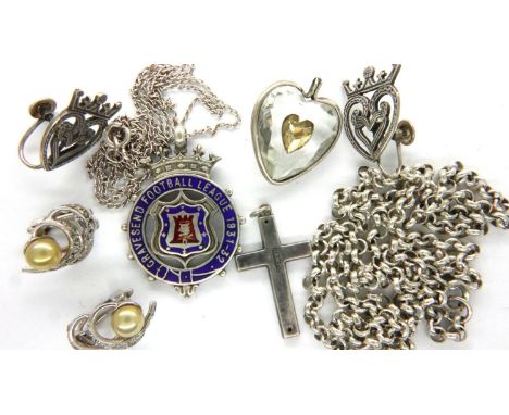 Collection of mixed silver jewellery and an enamelled fob, combined 41g. P&amp;P Group 1 (£14+VAT for the first lot and £1+VA