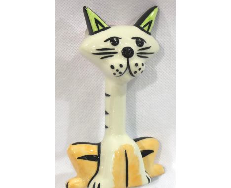 Lorna Bailey limited edition cat, Smokey, 4/5, H: 11 cm. No cracks, chips or visible restoration. P&amp;P Group 1 (£14+VAT fo