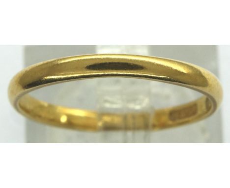 22ct gold wedding band, size M, 1.9g. P&amp;P Group 1 (£14+VAT for the first lot and £1+VAT for subsequent lots) 