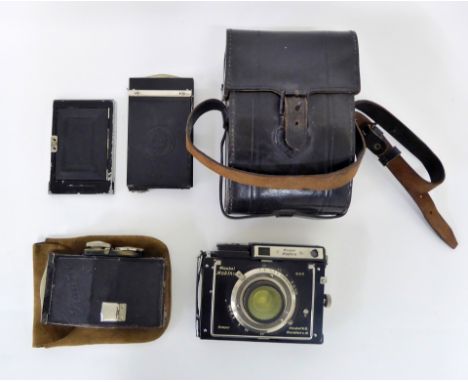Plaubel Makina Compur. Geprägt 'Plaubel Co. Frankfurt a/M'. Mit  Zubehör u. Ledertasche. (Gebrauchssp., Funktion nicht  überp