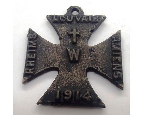 WWI British propaganda iron cross medal. P&amp;P Group 1 (£14+VAT for the first lot and £1+VAT for subsequent lots) 