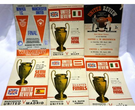 Mixed Manchester United programmes. P&amp;P Group 1 (£14+VAT for the first lot and £1+VAT for subsequent lots) 