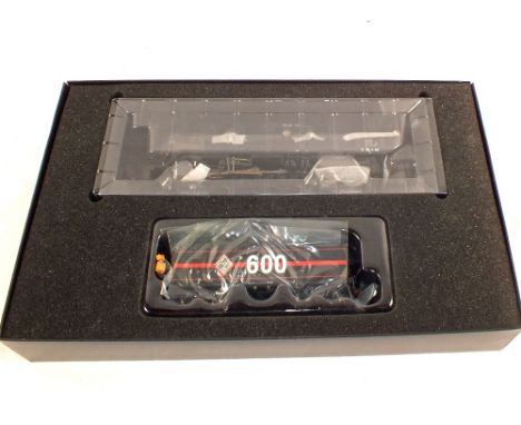A boxed Bachmann No.83302 Ho Usra Light 2-10-2 loco (DCC)