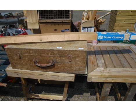 An Ellard Double Century sliding door gear and large wooden toolbox.