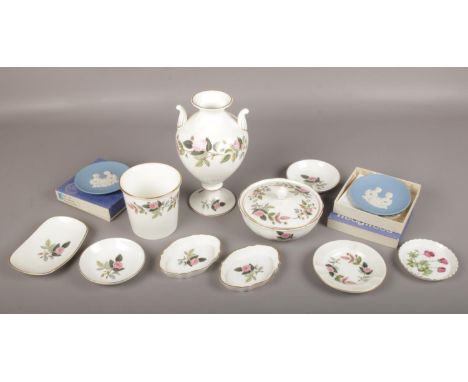 A Wedgwood Hathaway Rose vase, other trinket dishes etc in the same pattern, boxed Wedgwood Jasperware and a Minton Geranium 