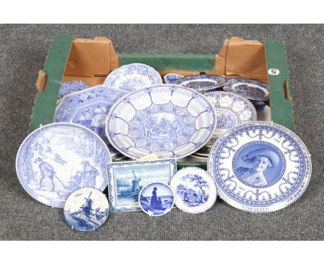 A collection of ceramic cabinet plates, The Spode blue room calander plate '2001' Nativity,  Sutherland collection 'Girl at W