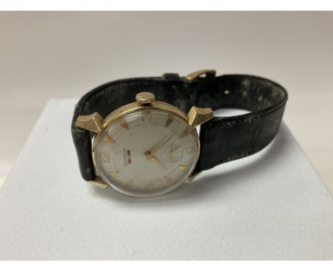 A vintage 14ct gold cased Benrus watch, serial no. 457105.