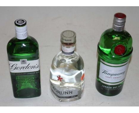 Assorted gin, to include Bombay Sapphire, 70cl, 40%, one bottle; Plymouth Gin, 70cl, 41.2%, one bottle; Caorunn small batch S