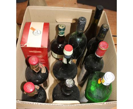 Mixed lot to include Drambuie liqueur, three bottles; Carolans Irish Cream, one bottle; Benedictine liqueur, one bottle; Gran