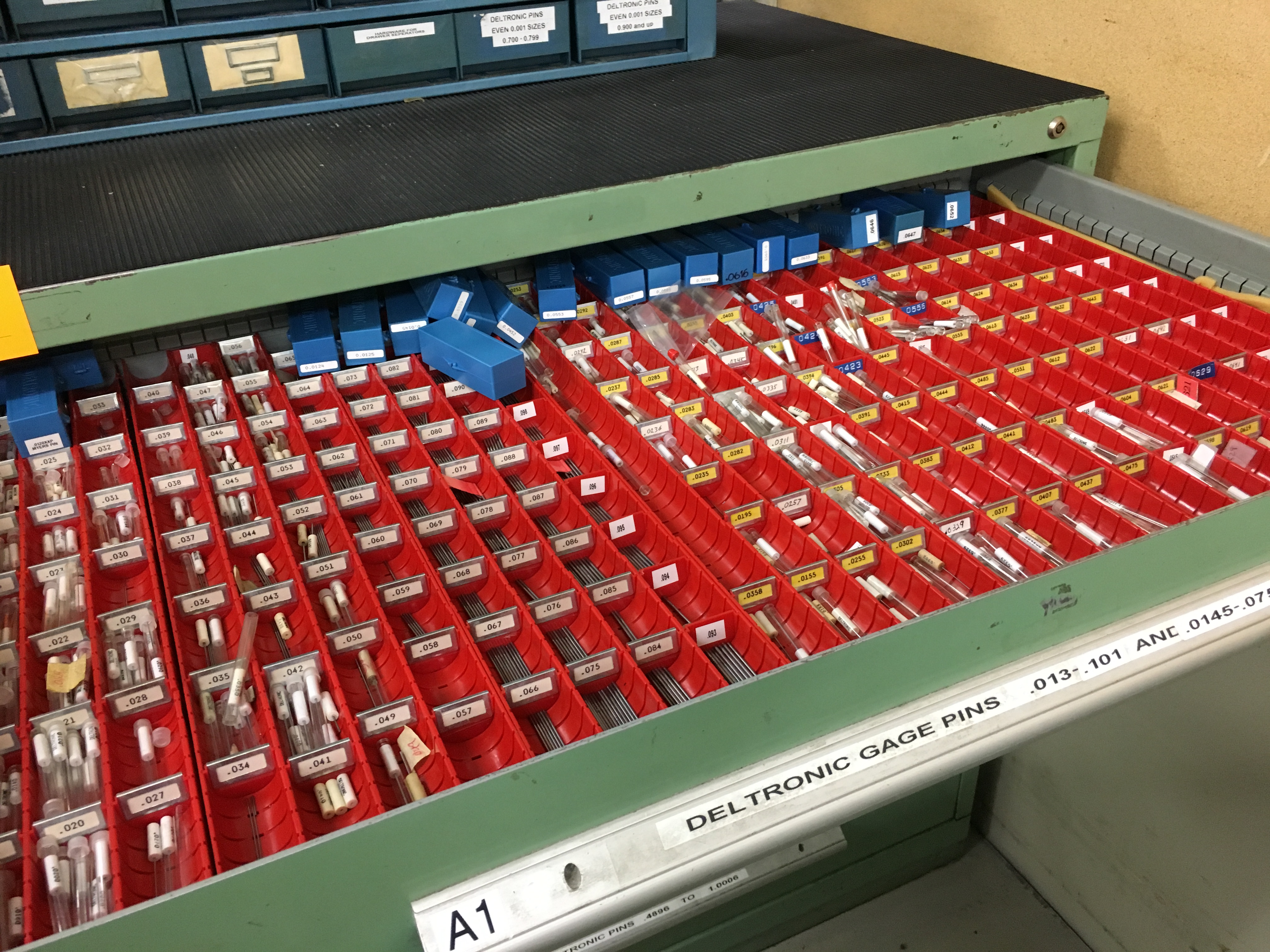 LISTA HEAVY DUTY TOOL WITH CONTENTS (DELTRONIC PIN GAGES) (*See