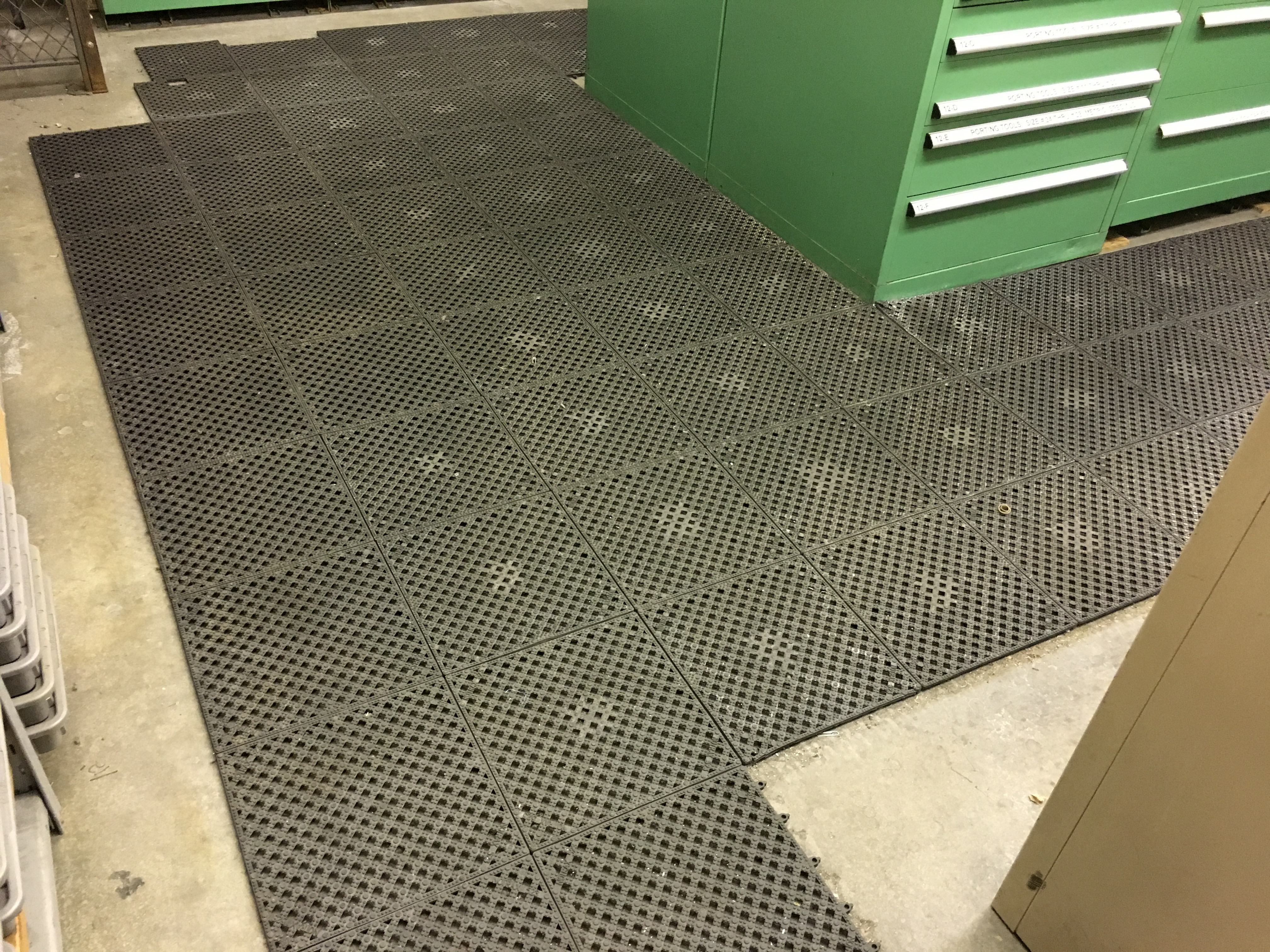 ''DRIDECK'' FLOORING TILES (APPROX. 100 Sq/ft)