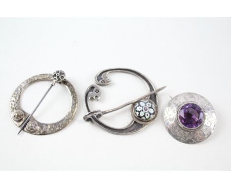 Collection of Sterling Silver Scottish Brooches inc. Caithness Glass x 3 40g