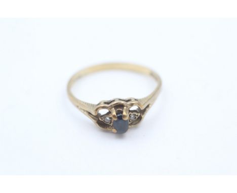 9ct gold vintage sapphire and diamond trilogy dress ring (1.6g)
