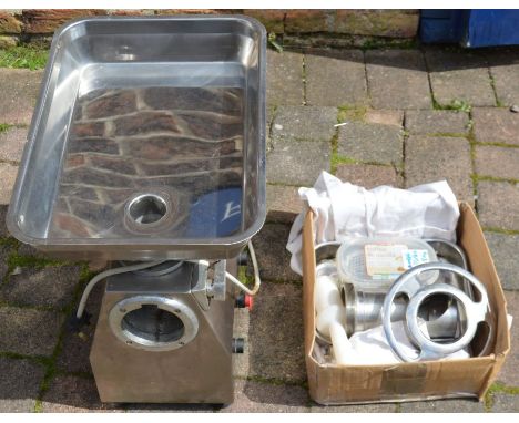 Fimar 32/5 commercial mincer/grinder and accessories&nbsp;
