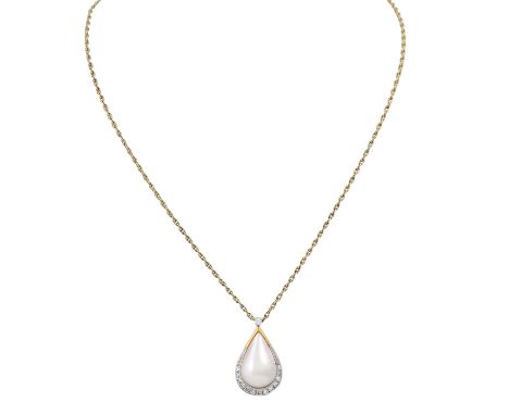 Kette und Anhänger mit Mabéperle und Brillanten von zus. ca. 0,5 ct, gute Farbe u. Reinheit, GG 14K, 10,2 gr, Kettenlänge ca.