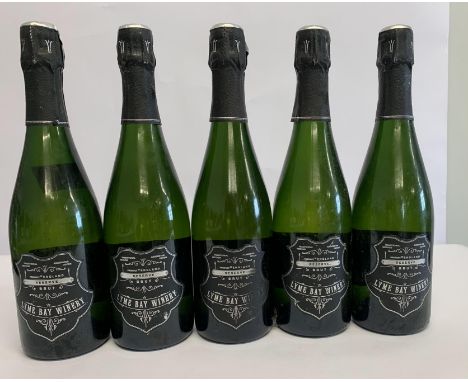 Five Lyme Bay Winery Reserve Non Vintage Sparkling White Wine 5 x 750ml.