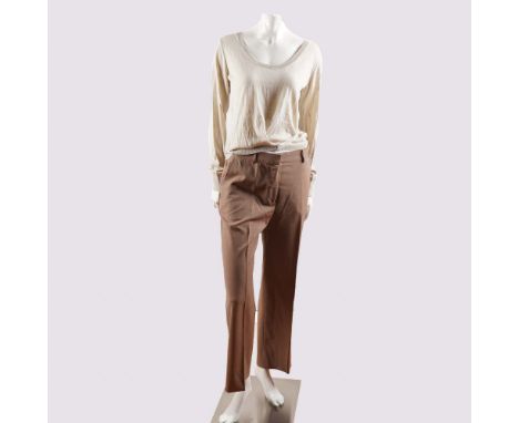 This Max Mara ensemble features a light beige knit sweater and a pair of high-rise, straight-leg brown trousers. The sweater,