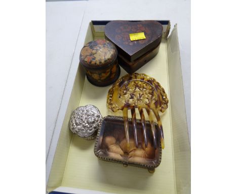 Tortoiseshell hair comb, trinket boxes contents