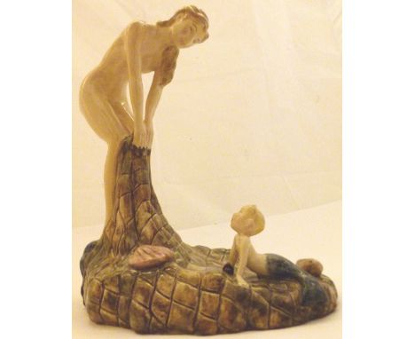 Carltonware figure, The Carlton Girl H: 20 cm