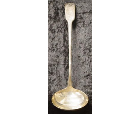 Irish sterling silver ladle hallmarked Dublin 1808, maker: Samuel Neville, with ornate engraved Celtic pattern handle, 178 gr