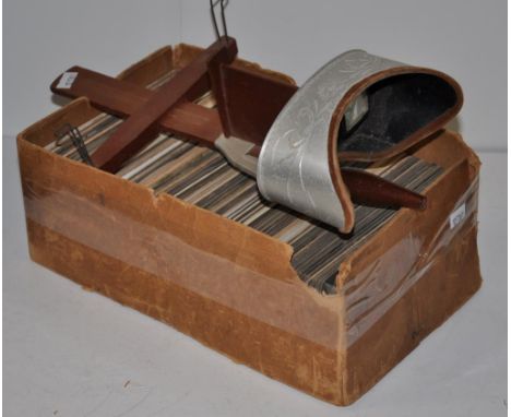Quantity of vintage stereo cards international &amp; comical scenes, over 150 cards, together with a vintage stereo viewer