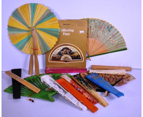 Fourteen various vintage fans to include Buffalo skin, together with a reference book "Collecting fans"