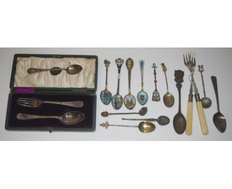 Quantity of silver and silver plated flatware including a cased christening set Sheffield 1900 (box a/f), a shell finial teas