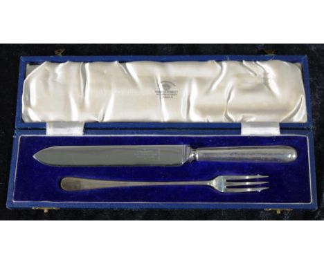 Cased George V sterling silver bread serving set Sheffield 1933, makers Mappin &amp; Webb, including bread knife and fork, (k