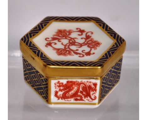 Royal Crown Derby Imari trinket box 5cm wide approx.