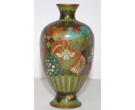 Vintage Japanese cloisonne posy vase traditional figures decoration. (Height 11cm approx).