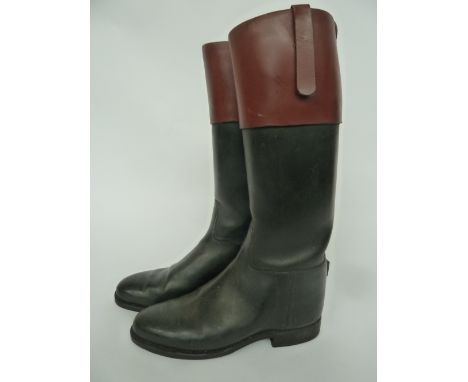 A pair of gents black hunting boots with mahogany tops, size 7 to 8