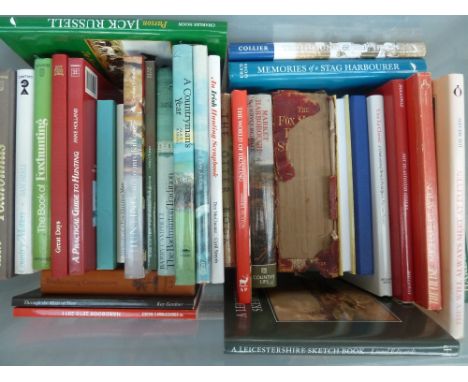 A quantity of hardback books including the foxhound kennel studbook 1896, works by Lionel Edwards, Foxhounds by Daphne Moore,