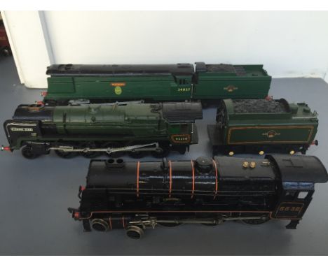 A Bachmann 00 Gauge Black Locomotive Illustrious 5532,a 00 Gauge EVENING STAR 92220 Locomotive & Tender Green ,a 00 Gauge Bla