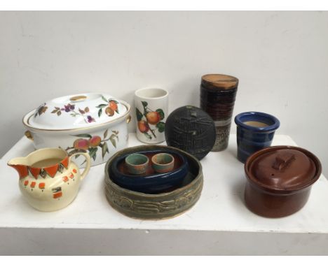 A mixed lot of ceramics and stoneware items including a Royal Worcester large tureen dish and cover and Myott