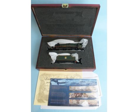 Bachmann OO gauge, Jubilee Class BR 4-6-0 locomotive and tender "Trafalgar" no.45682, limited edition 833/1000, in wooden pre