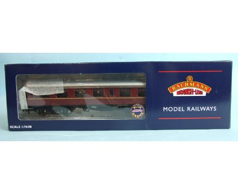 Bachmann OO gauge coach pack 39-000W, four-coach set Mk1 BR maroon (wr), boxed individually, in original outer box, (4).