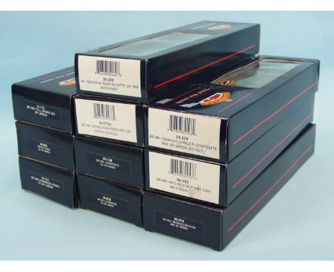 Bachmann OO gauge, ten boxed BR coaches, all SR green, (10).