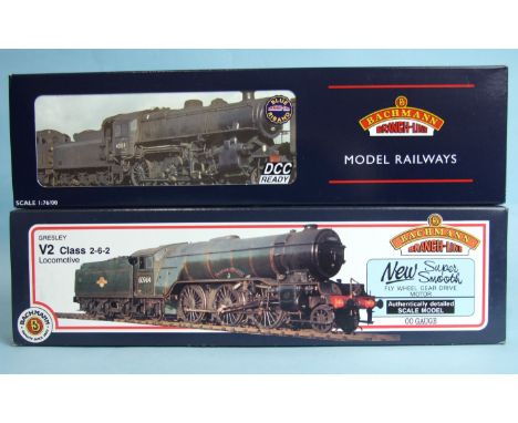 Bachmann OO gauge, Gresley V2 Class LNER 2-6-2 locomotive and tender "Cold Streamer" no.4844 and an Ivatt Class 4 Mogul 2-6-0