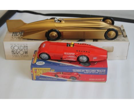 A BOXED 1929 LAND SPEED RECORD CAR "GOLDEN ARROW", from the Schylling Collection complete with Certificate of Authenticity, t