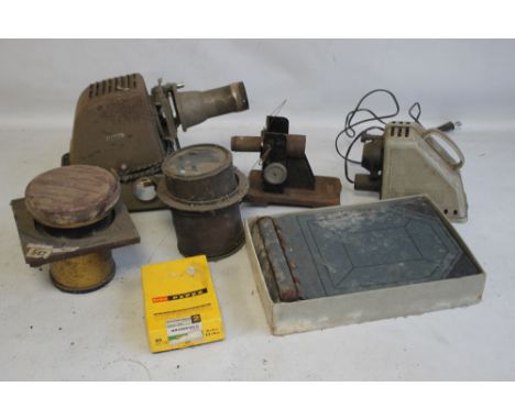 A TRAY OF ASSORTED PHOTOGRAPHIC EQUIPMENT including an Aldis projector etc.  A/F