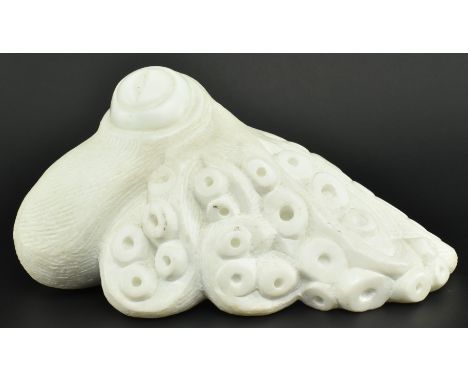 Darren Yeadon (b. 1970)&nbsp;

White Marble Octopus
Sculpture&nbsp;
Signed&nbsp;
13 x 28cm ( 5" x 11")&nbsp;


Darren Yeadon 